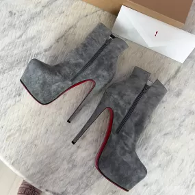 Christian Louboutin Daf Booty 160 Boots